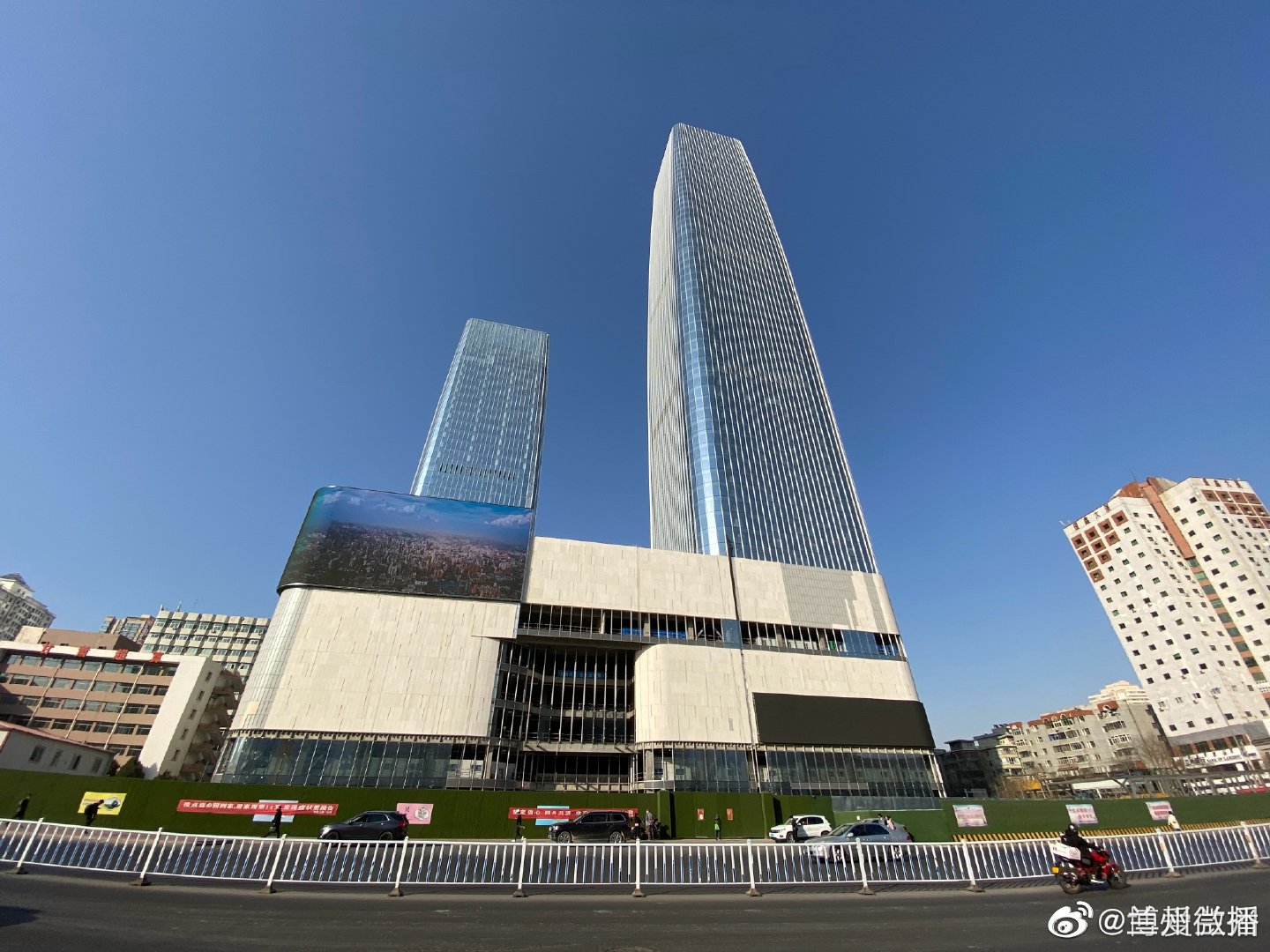 摄影师登顶兰州最高楼鸿运金茂阿锋fin