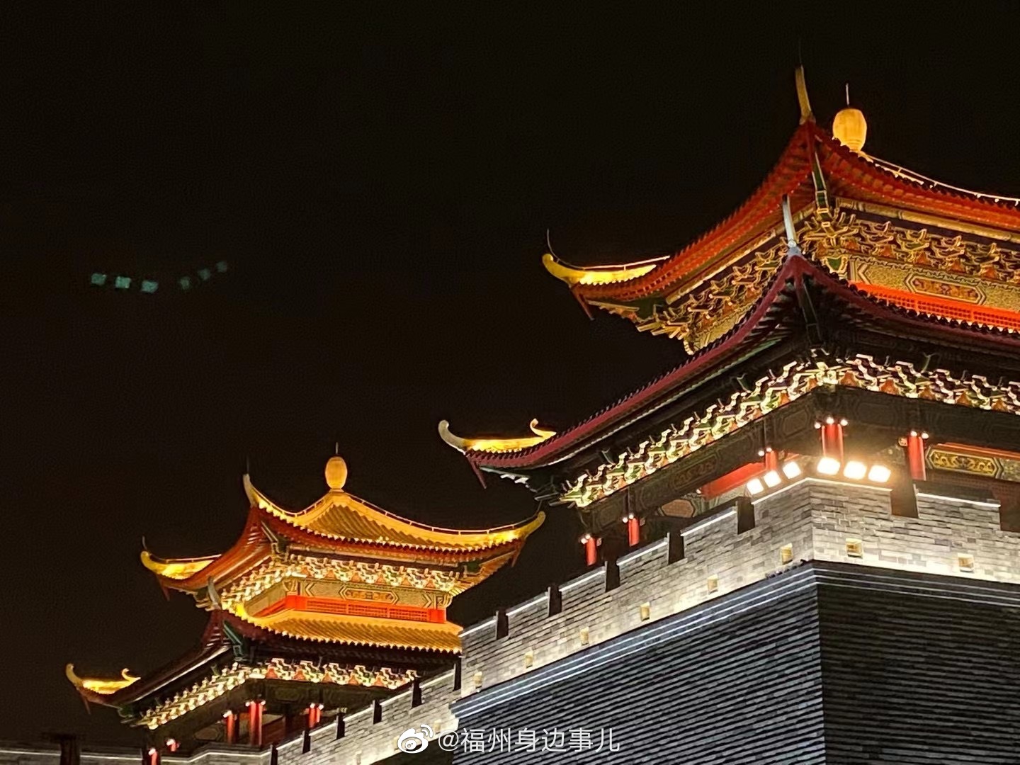 夜晚的闽越古镇_高清图集_新浪网