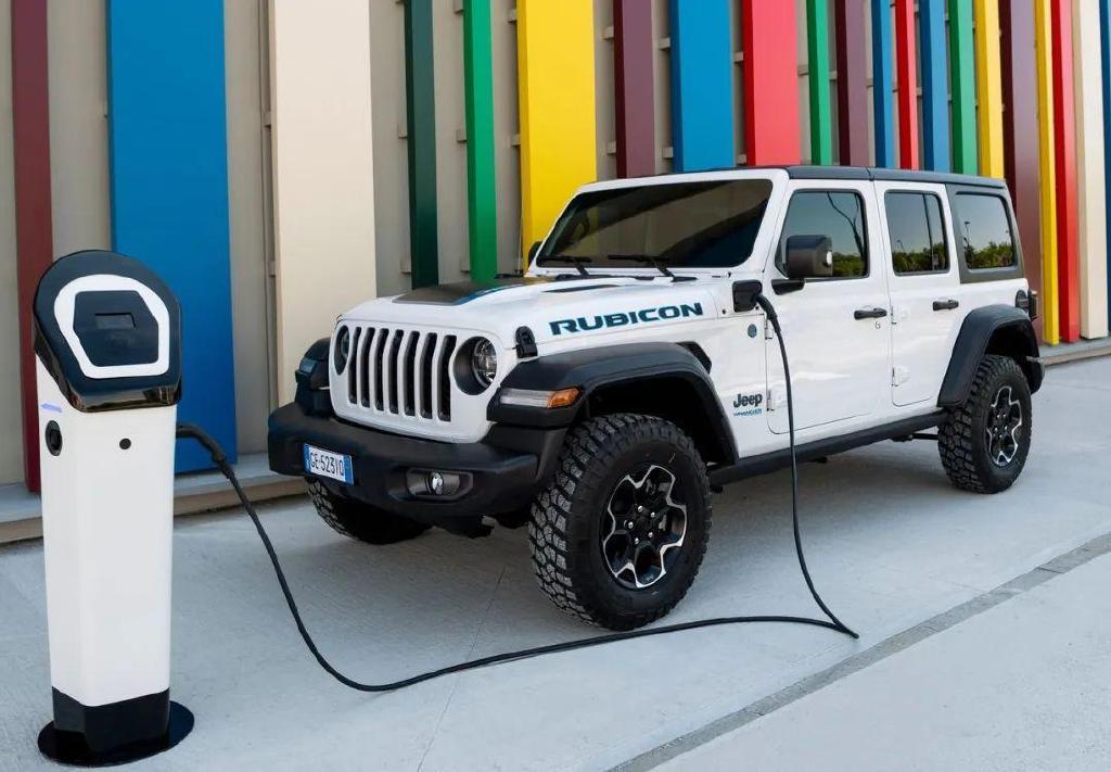 东风猛士、哈弗H-DOG，越野车也“通电”