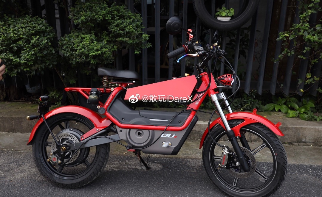 这个速珂du改的有点意思,原车就是个自行车样子的国标车……_高清图集