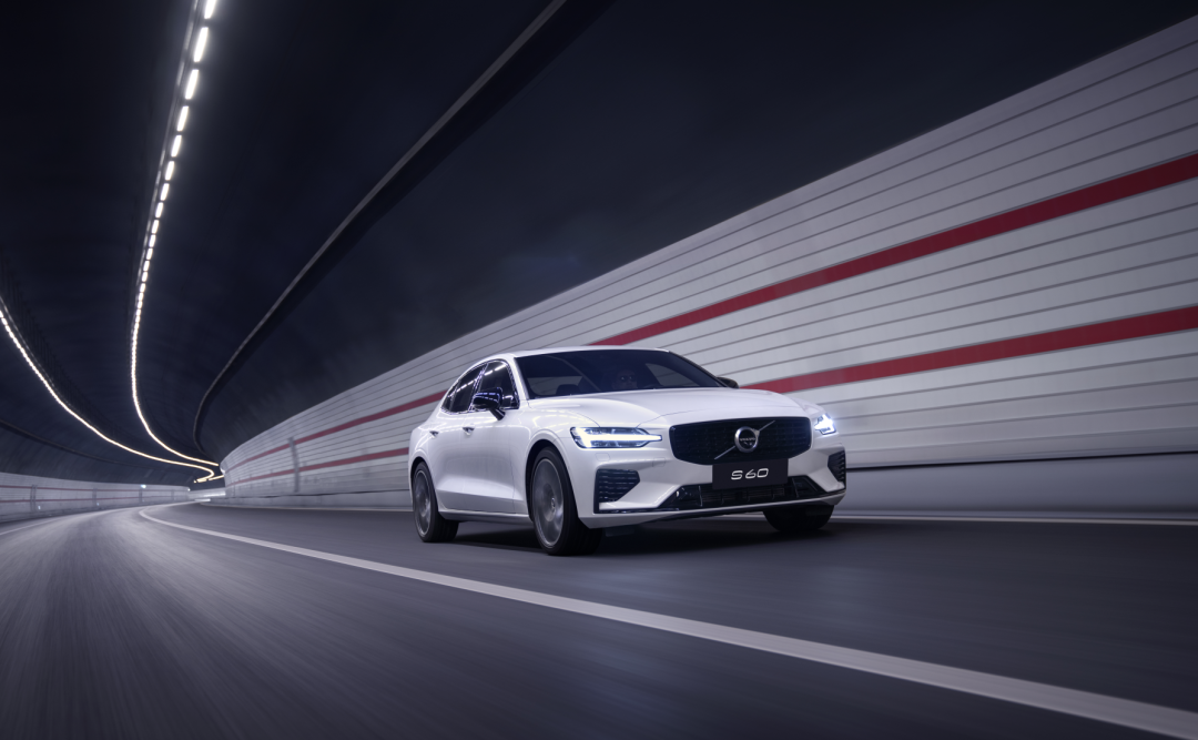 裸车价只要23万!全系带48v轻混,沃尔沃s60给你的不只有安全
