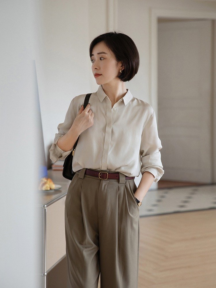 3,40岁女人通勤穿搭,穿衬衫,半身裙,西裤干练精致,避免廉价感__财经