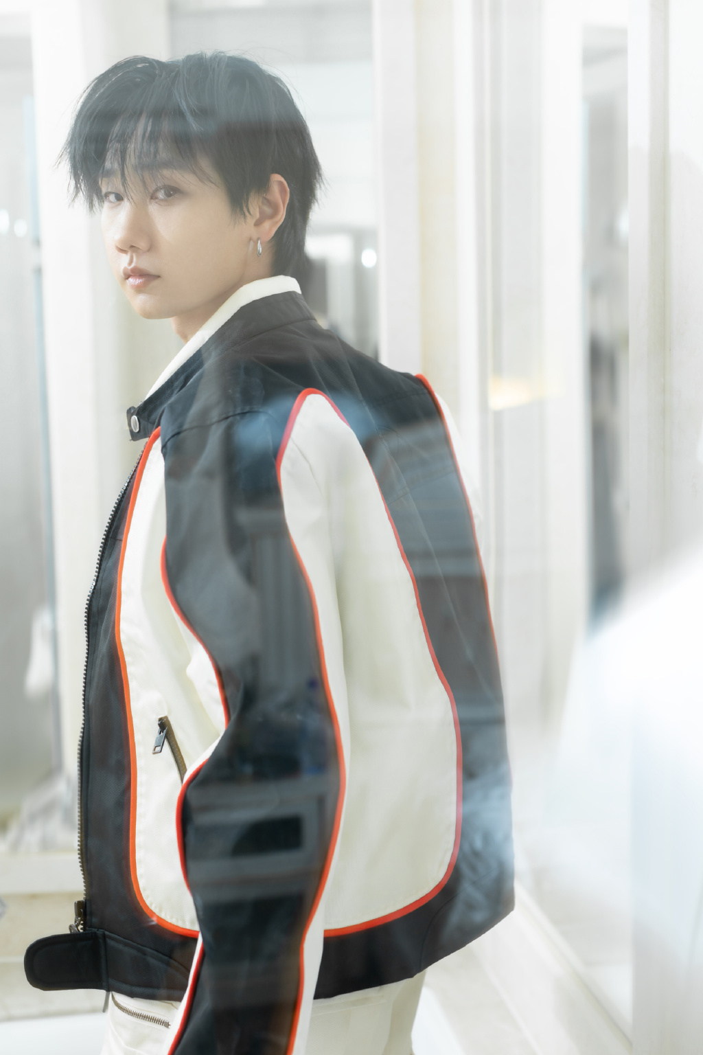 汪苏泷音乐节大片好帅气呀,超级喜欢汪苏泷的歌!__财经头条