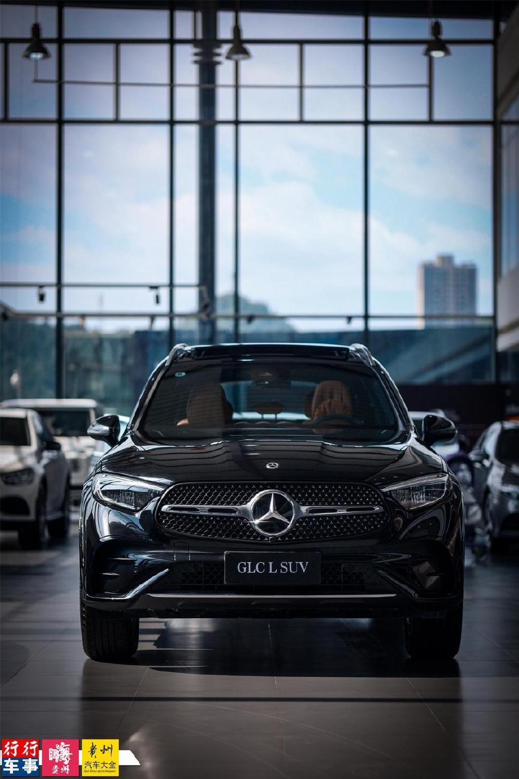 豪华中级suv的全面进化奔驰glc260l贵阳鹏龙晨羲到店实拍