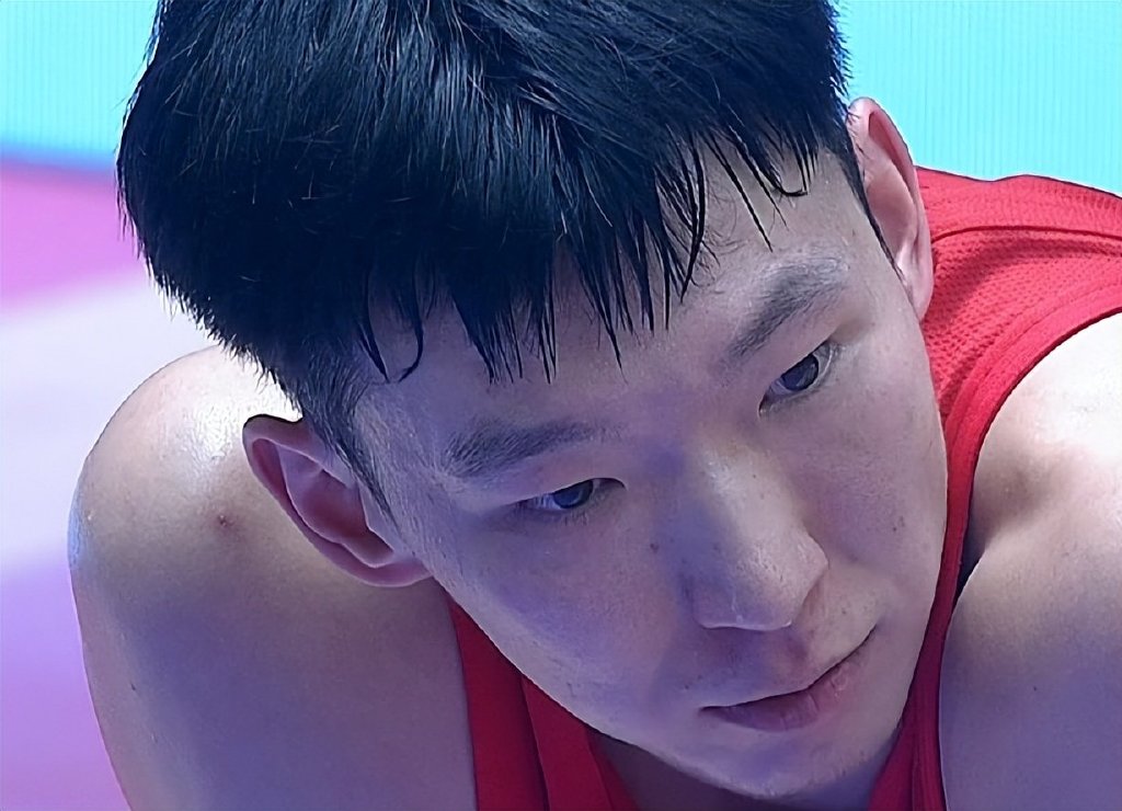 中国男篮输球后昂首离开!球员不沮丧,向球迷致谢,对手开心庆祝休闲区蓝鸢梦想 - Www.slyday.coM 中国男篮输球后昂首离开!球员不沮丧,向球迷致谢,对手开心庆祝休闲区蓝鸢梦想 - Www.slyday.coM