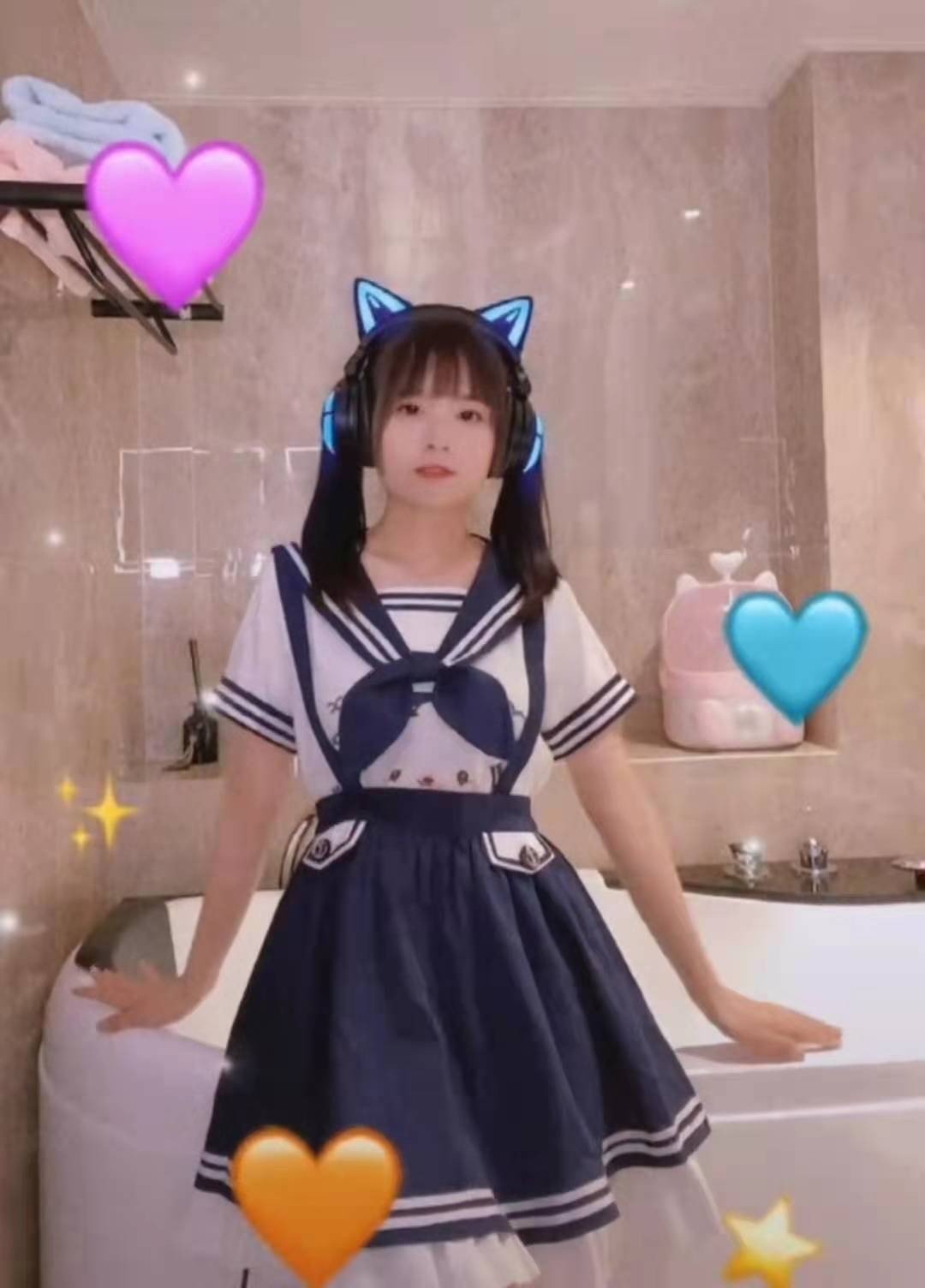 火线妹变身小猫咪,真的无敌可爱?网友:像是煤气罐一样矮,胖!