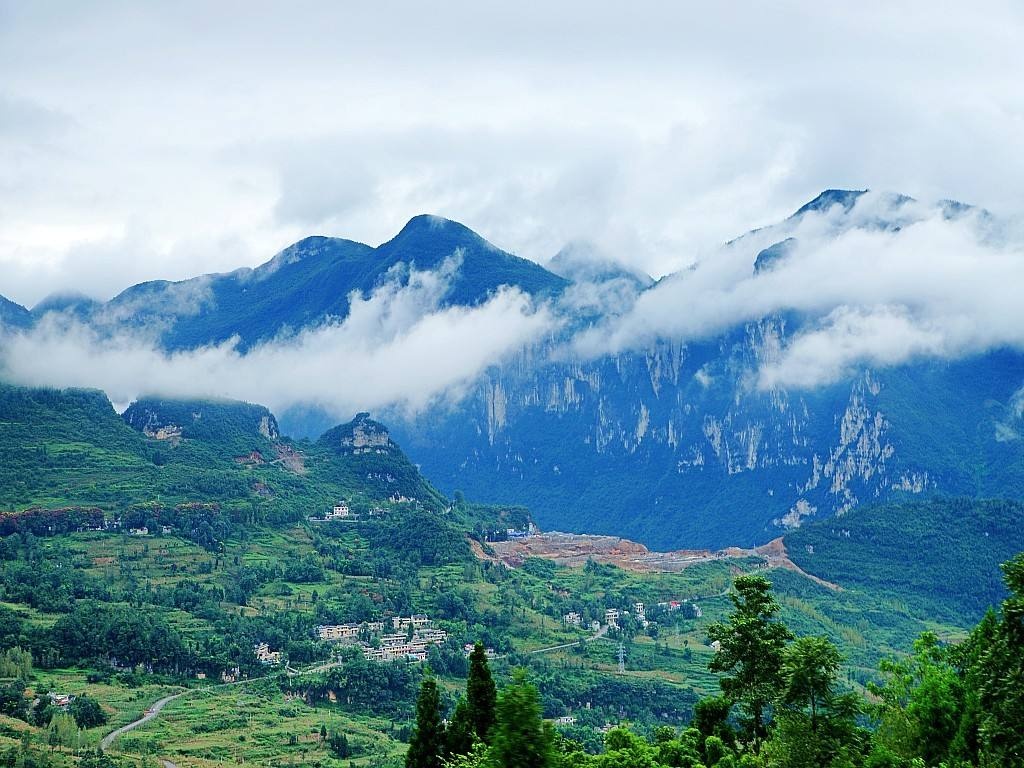 鄂西林海华中药库烟草王国世界硒都