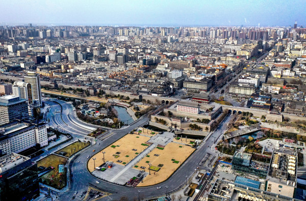 （聚焦疫情防控）西安：防疫升级后的市民生活休闲区蓝鸢梦想 - Www.slyday.coM