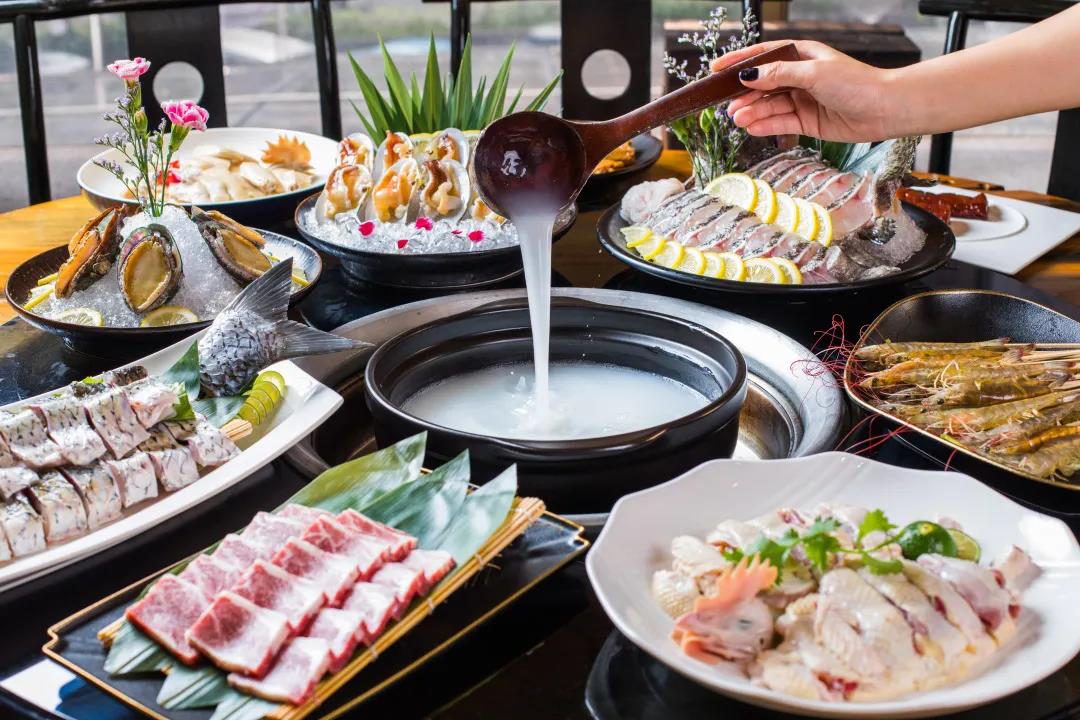 【重磅福利】湛江首家"粥水海鲜火锅",至抵49折约入秋养生局