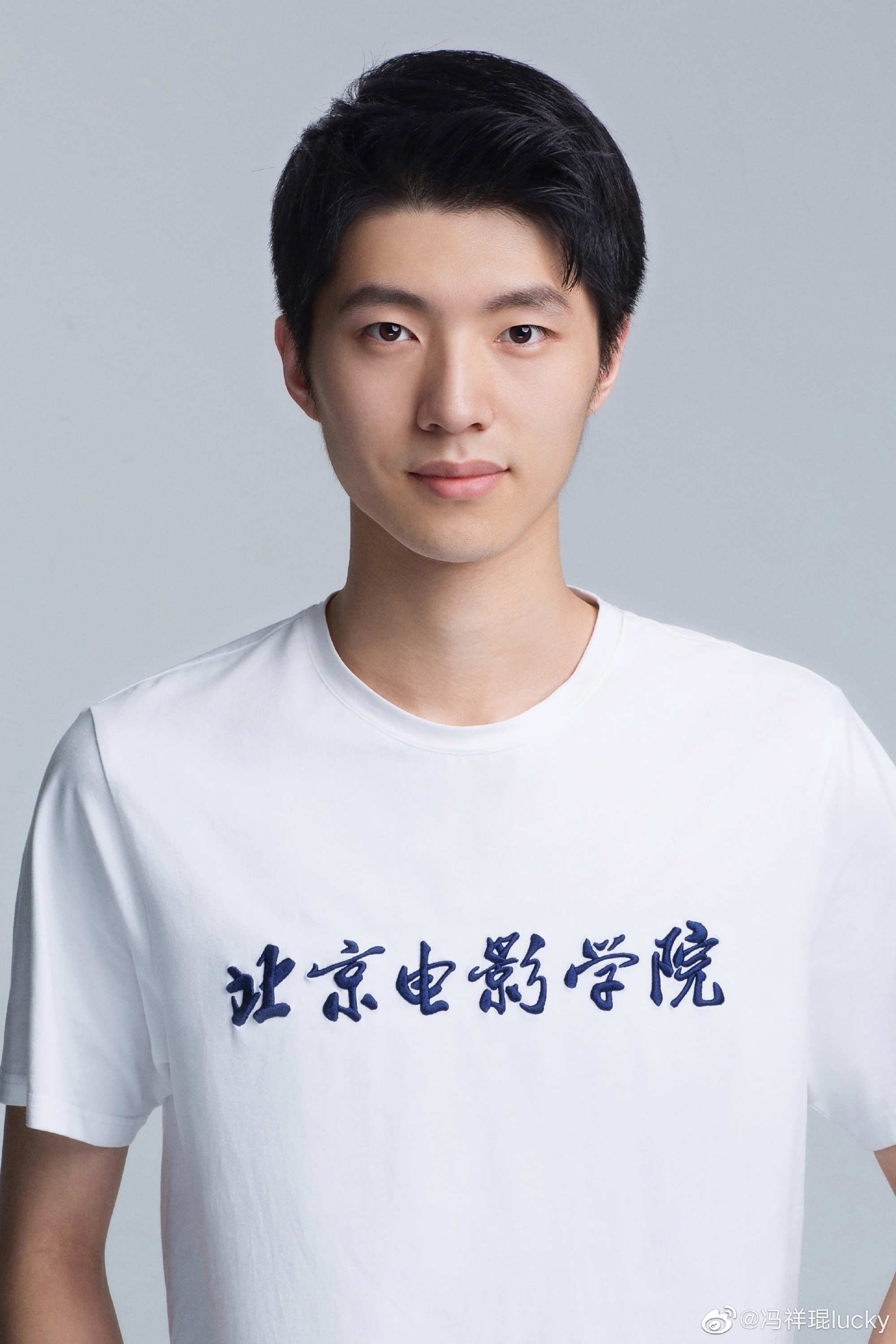 光线传媒三个男艺人辛云来冯祥琨李孝谦