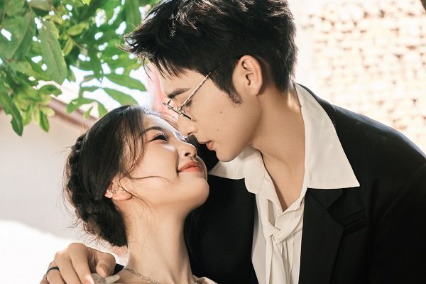 《两个人的小森林》高开低走，三个方面拉跨，张彬彬表现不错休闲区蓝鸢梦想 - Www.slyday.coM