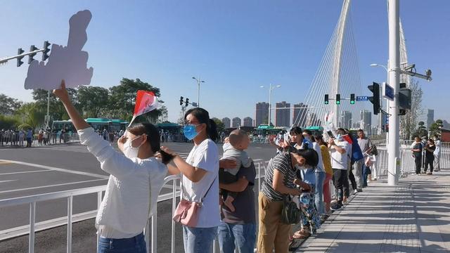 火炬传递都到家门口了不看是遗憾休闲区蓝鸢梦想 - Www.slyday.coM