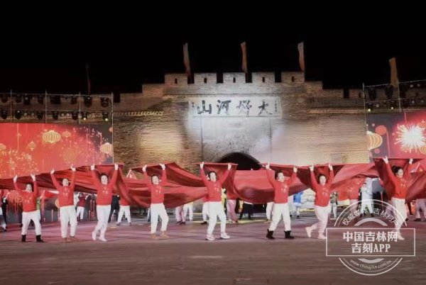北京2022年冬奥会开幕式张家口赛区：群众文化大联欢休闲区蓝鸢梦想 - Www.slyday.coM