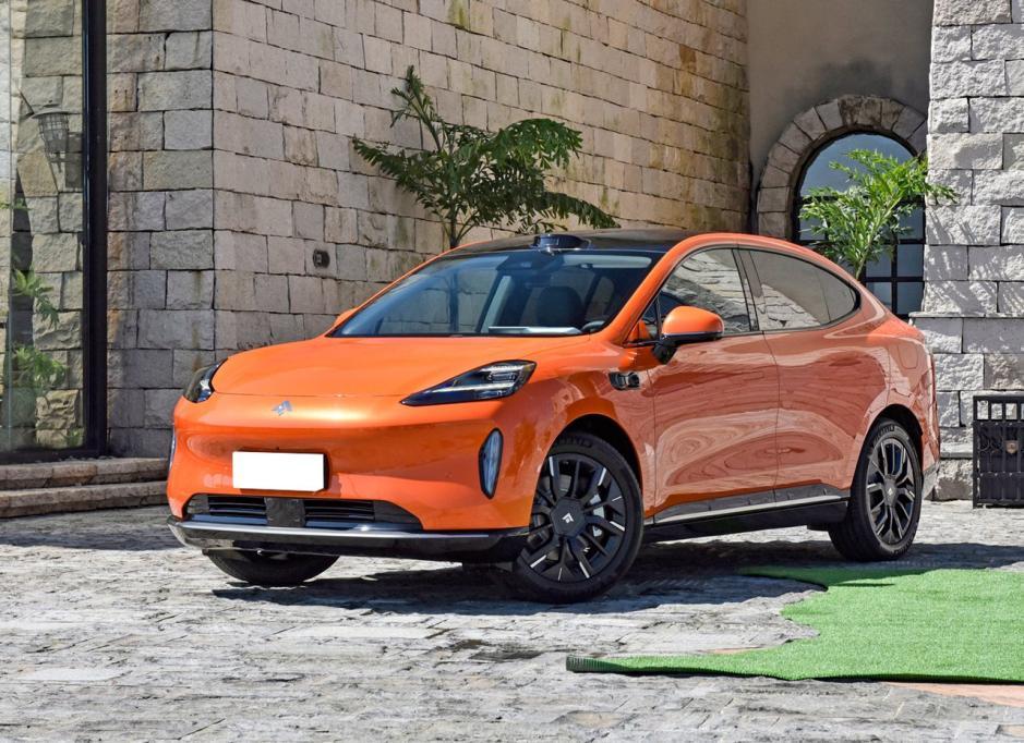 昊铂ht仿佛就是广汽版的modely价格区间也正好和y重合