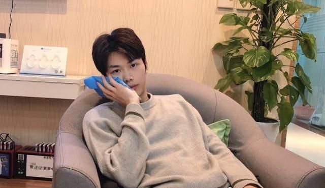 ag麟羽轩真诚道歉,直播中几度哽咽,当事人已原谅他