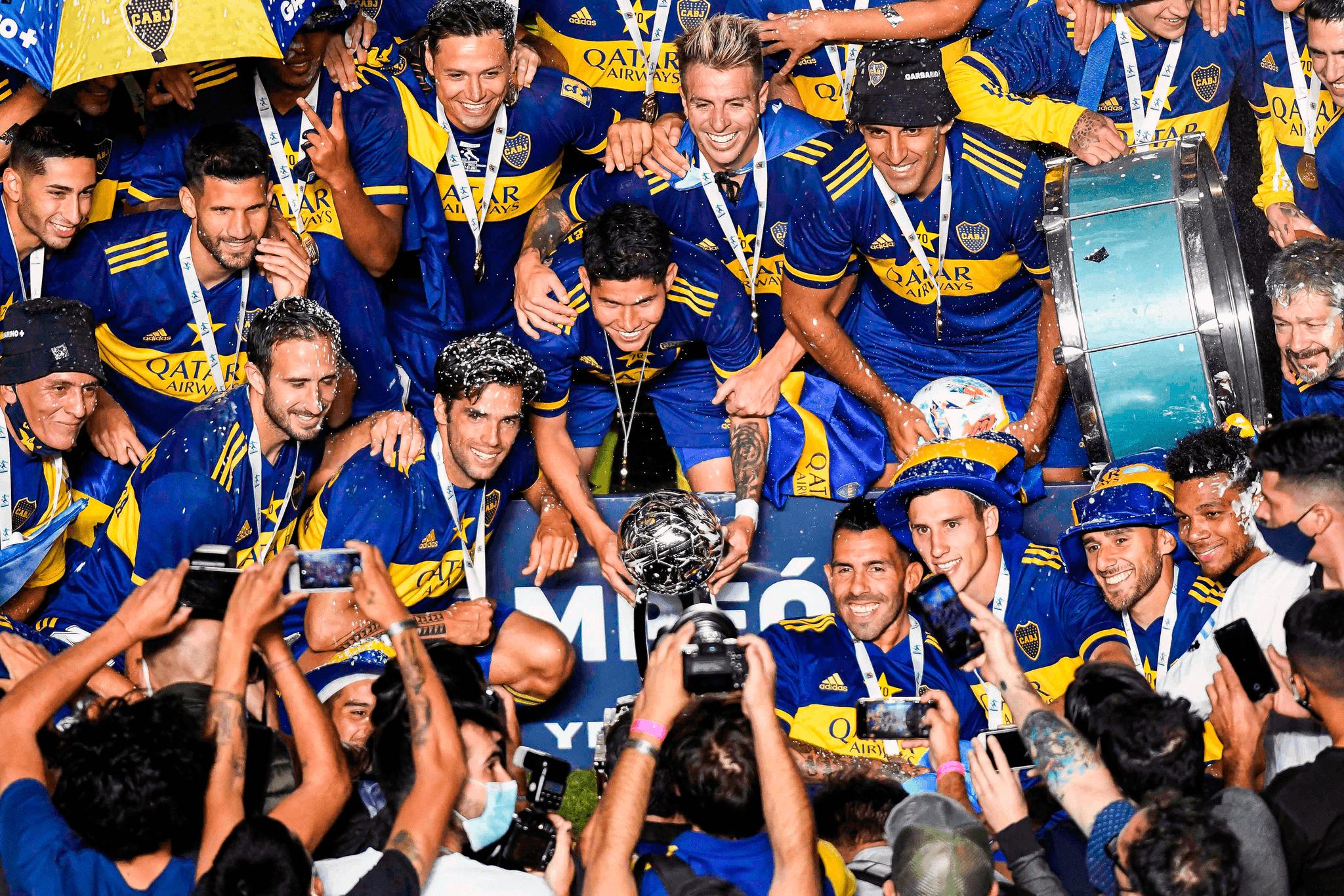 博卡青年包揽男足和女足冠军