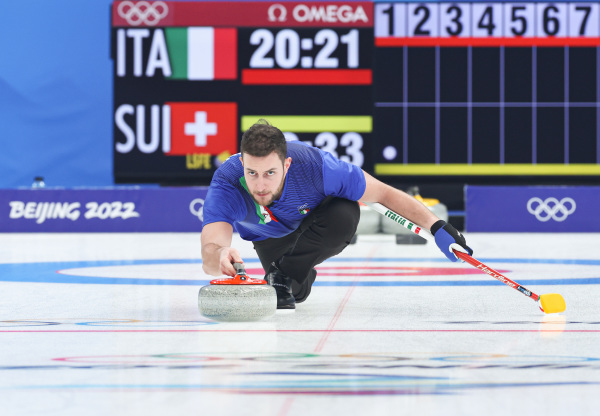 （北京冬奥会）冰壶——混双循环赛：意大利队胜瑞士队休闲区蓝鸢梦想 - Www.slyday.coM