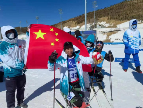 骄傲！北京冬残奥会冬季两项2金1银1铜，都由哈体院朱德文教出来的休闲区蓝鸢梦想 - Www.slyday.coM