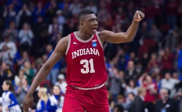 拒绝凯尔特人,底薪回归湖人!首发的不二人选,你完美适配詹姆斯休闲区蓝鸢梦想 - Www.slyday.coM 拒绝凯尔特人,底薪回归湖人!首发的不二人选,你完美适配詹姆斯休闲区蓝鸢梦想 - Www.slyday.coM