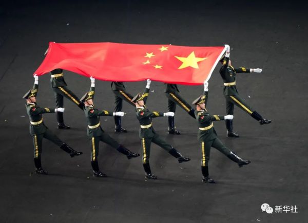 中国人的浪漫太高级！冬奥会开幕式刷屏，开场创意张艺谋想了两年……很多细节都太震撼休闲区蓝鸢梦想 - Www.slyday.coM