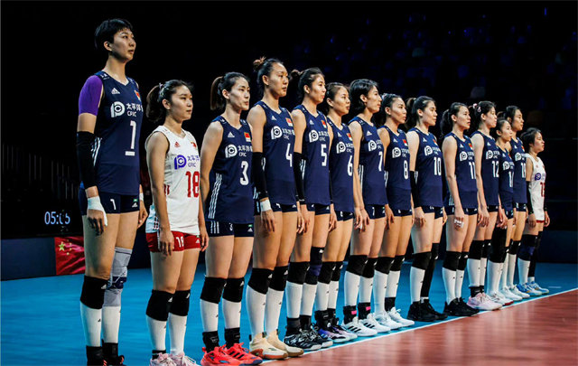 中国女排展现大国风范!日本队长崴脚,中国队的集体表现令人敬佩休闲区蓝鸢梦想 - Www.slyday.coM 中国女排展现大国风范!日本队长崴脚,中国队的集体表现令人敬佩休闲区蓝鸢梦想 - Www.slyday.coM