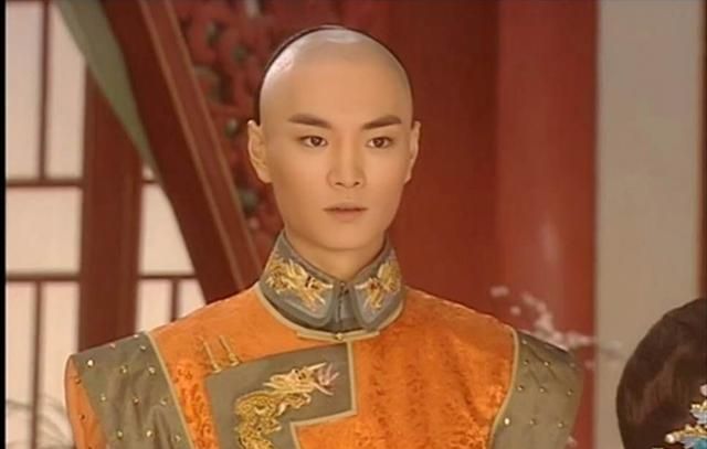 还记得《孝庄秘史》里的多铎吗?隐退多年的他事业做得挺大啊