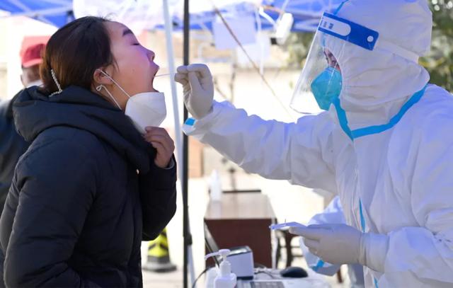 深圳新增1例确诊病例！轨迹涉及地铁、餐饮、农贸市场等！国家卫健委最新提醒......休闲区蓝鸢梦想 - Www.slyday.coM
