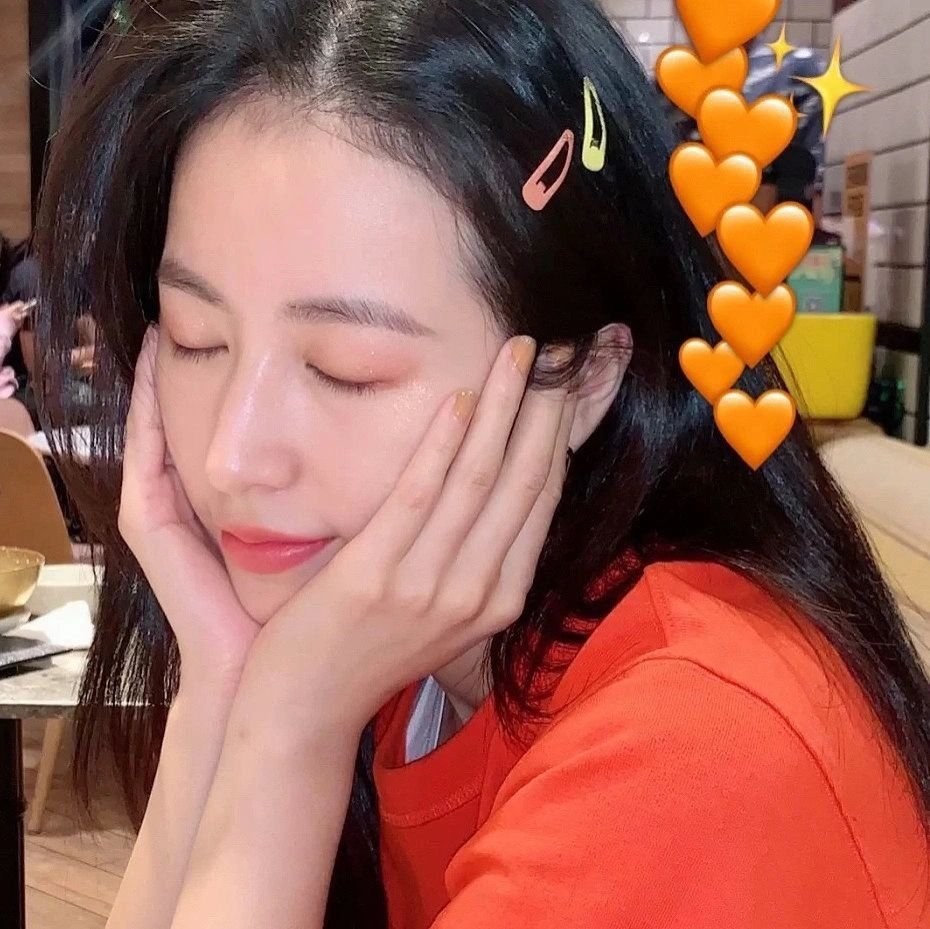 周雨彤头像分享