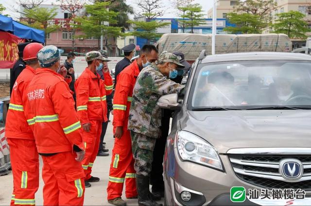 清明假期首日，各墓区陵园秩序井然休闲区蓝鸢梦想 - Www.slyday.coM