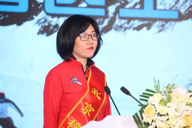 张阳光子郭丹丹刘博强首先,北京冬奥组委新闻宣传部工作人员介绍了
