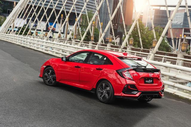 全新CIVIC思域Hatchback热擎上市！更加炫酷外观！更加流畅性能！