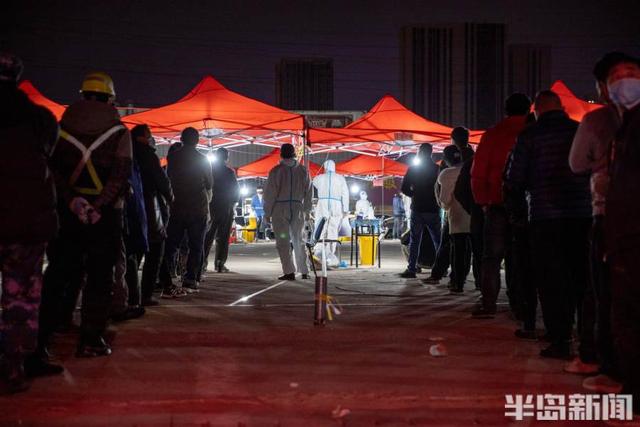 凌晨四点到晚上八点，四万步，六千人休闲区蓝鸢梦想 - Www.slyday.coM