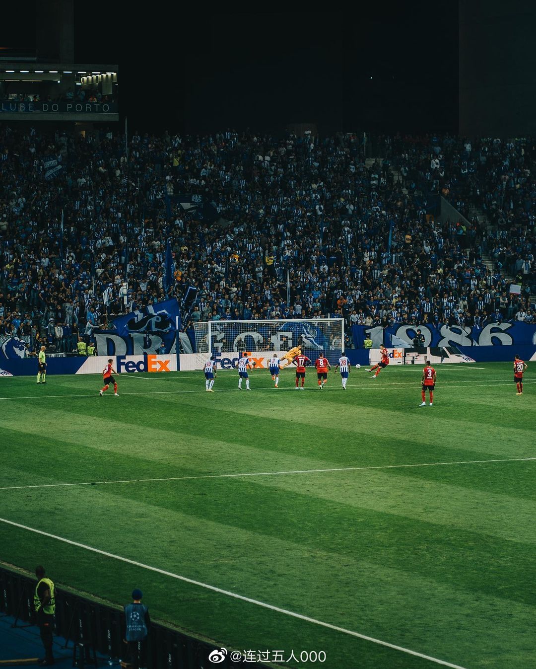 在葡萄牙波尔图巨龙球场看球的现场体验