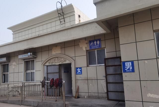 山东滨州:路边公厕关门被网友吐槽“铁将军把门”,咋回事?休闲区蓝鸢梦想 - Www.slyday.coM 山东滨州:路边公厕关门被网友吐槽“铁将军把门”,咋回事?休闲区蓝鸢梦想 - Www.slyday.coM