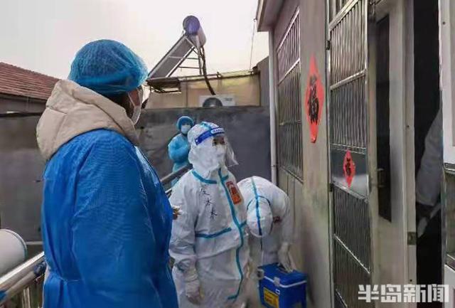 凌晨四点到晚上八点，四万步，六千人休闲区蓝鸢梦想 - Www.slyday.coM