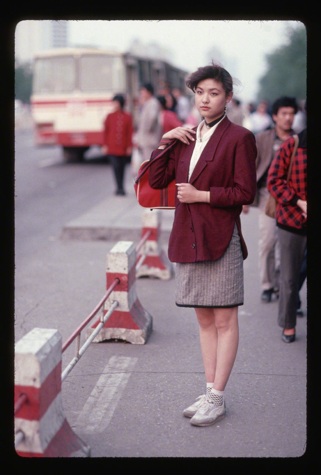 20世纪90年代的中国女性.| 马格南摄影师 peter turnley