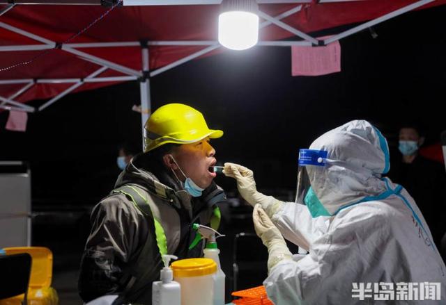 凌晨四点到晚上八点，四万步，六千人休闲区蓝鸢梦想 - Www.slyday.coM