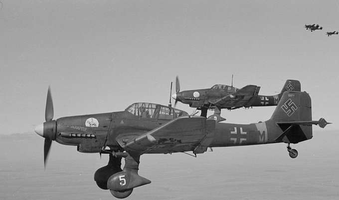 攻击|鱼雷机|俯冲轰炸机_新浪新闻