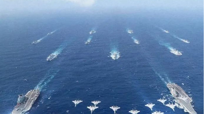 中国双航母战斗群首次曝光,歼-15弹射型已上舰|南海|航母|航母编队|演习|驱逐舰_新浪新闻