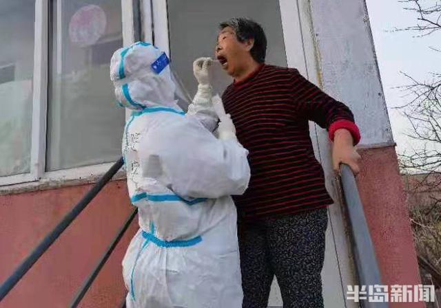 凌晨四点到晚上八点，四万步，六千人休闲区蓝鸢梦想 - Www.slyday.coM