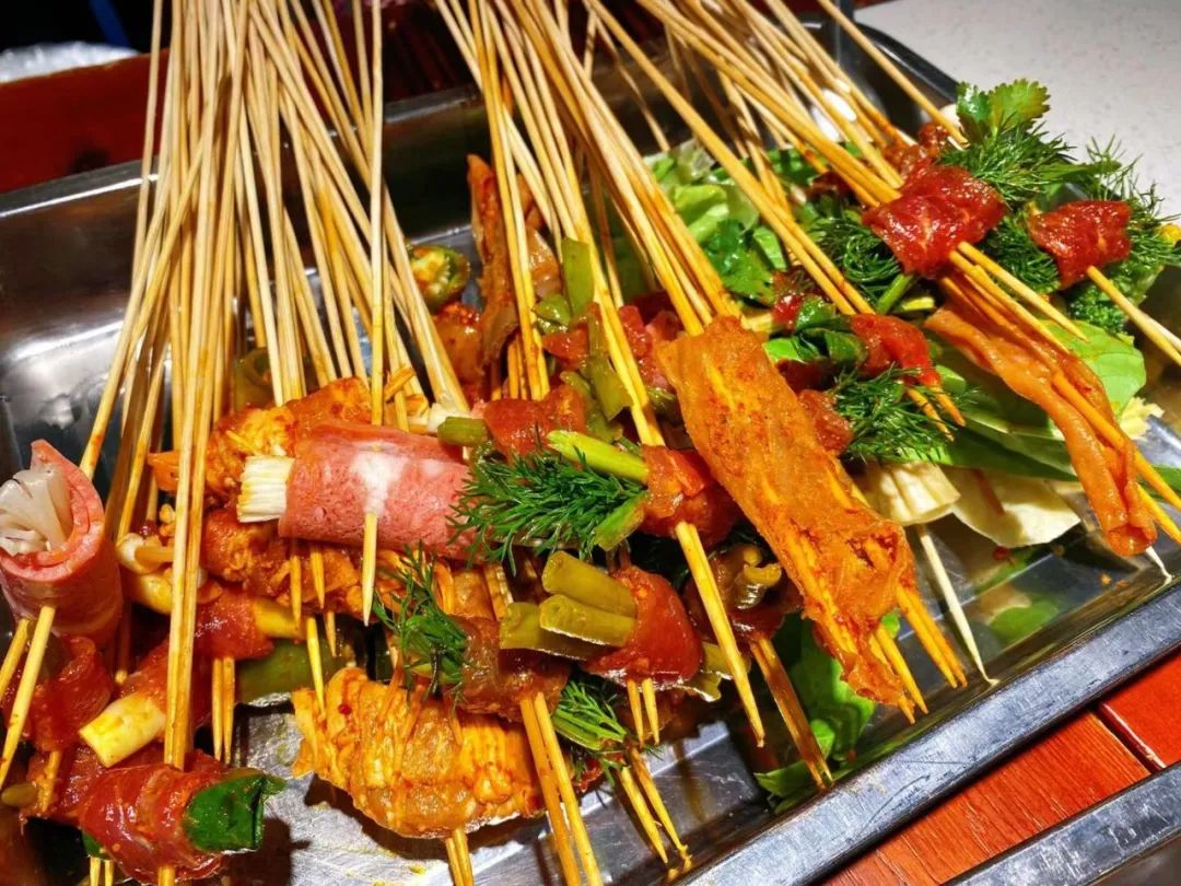 在长春吃涮串都去他家200多种超丰富红油锅底麻辣够味