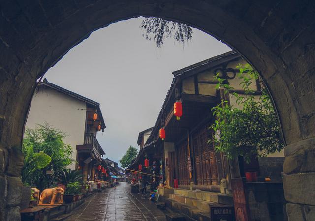 国内这5个古镇古街你都去过吗?修缮后还有那种古朴的味道吗?