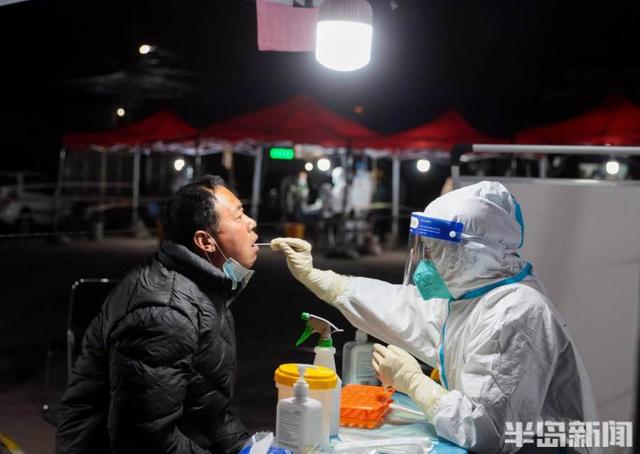 凌晨四点到晚上八点，四万步，六千人休闲区蓝鸢梦想 - Www.slyday.coM