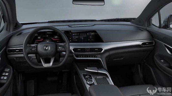 定位跨界紧凑型SUV，长安全新车型UNI-T首发