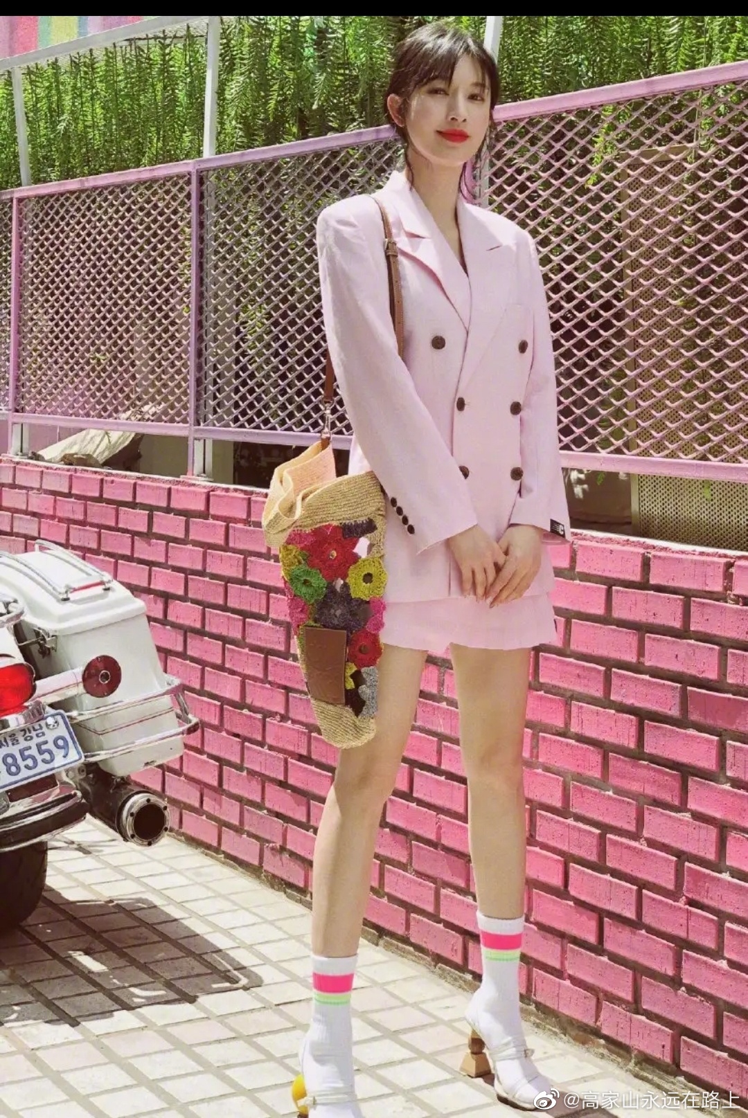 张俪的高跟凉鞋真好不知道在哪里买的