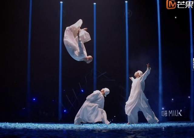 王韬瑞空中一跃成就巅峰|舞蹈风暴2|舞者|和尚_新浪新闻