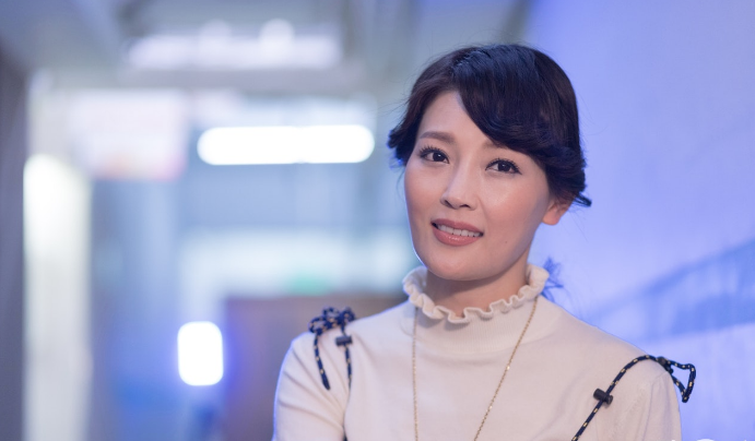 tvb御用秘书何绮云入行20年始终不温不火只因不懂打交道