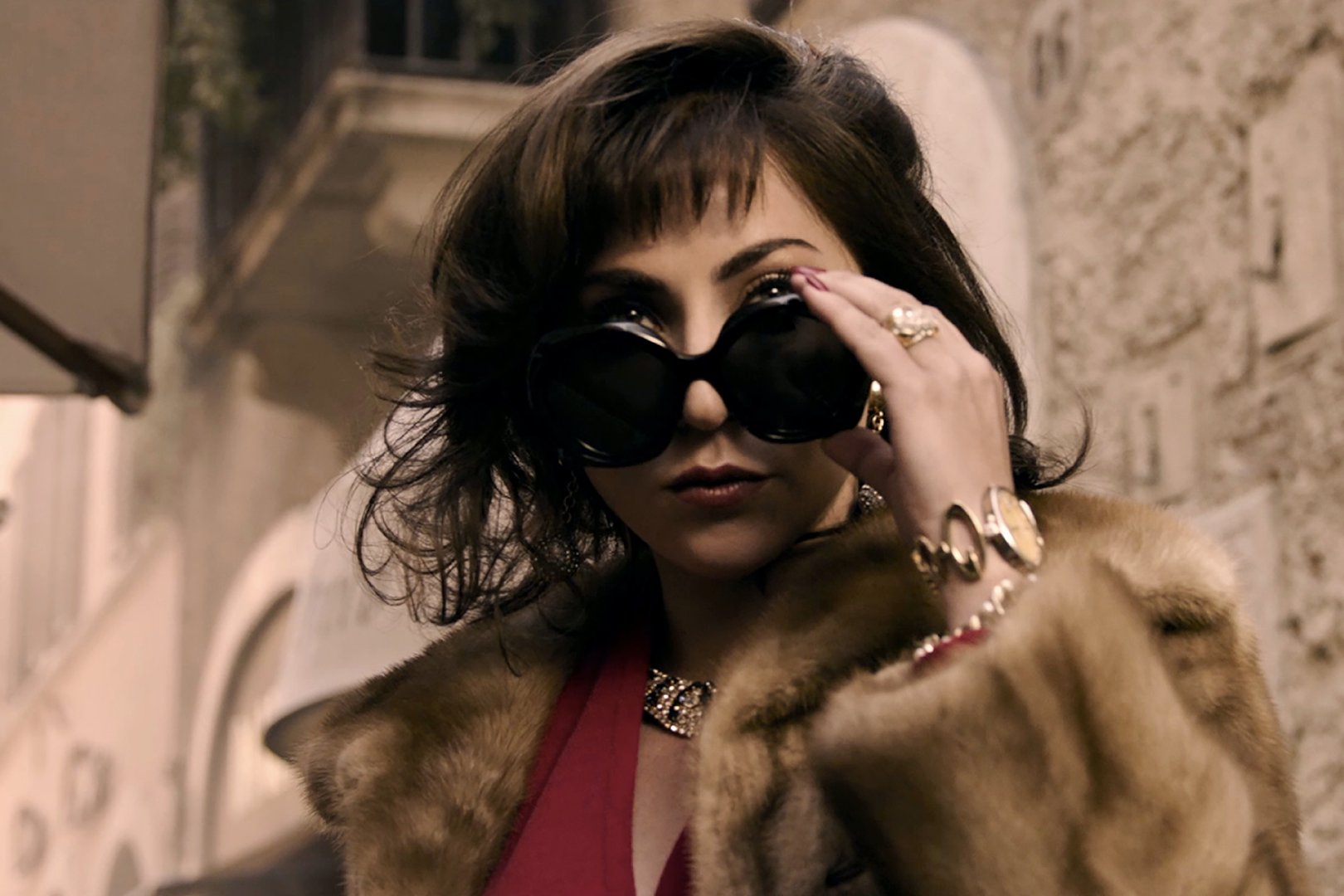 剧情类电影最佳女主角提名: lady gaga《古驰家族》_高清图集_新浪网