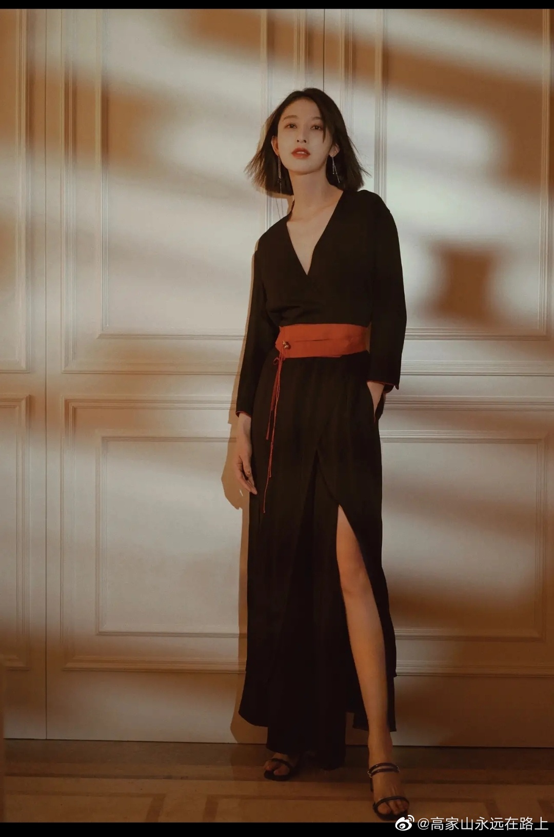 张俪的高跟凉鞋真好不知道在哪里买的