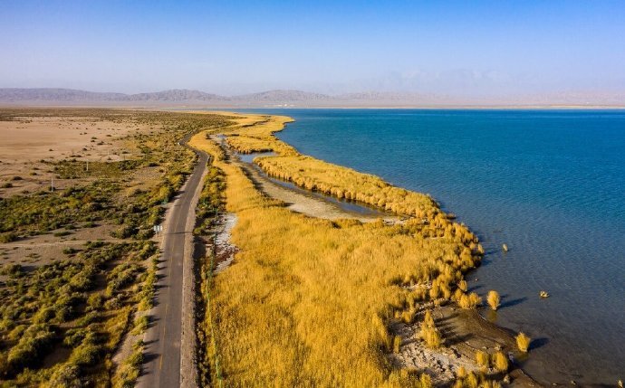 青海德令哈外星人遗址 白公山神秘铁管之谜